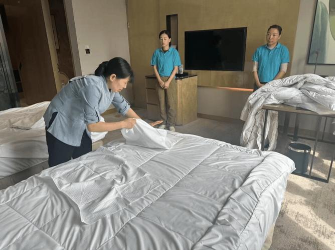政企联动筑梦未来 葭沚就业服务站携手企业开展客房职业培训，赋能酒店从业人员